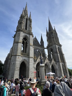 250501 Pèlerinage jubilaire normand à Pontmain (15)